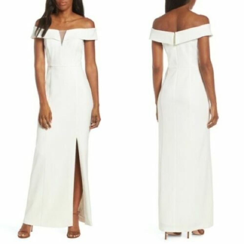 Vince Camuto Off-The-Shoulder White Gown – Size 10